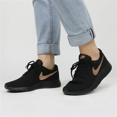 dames sneaker nike zwart 2017|cool Nike sneakers for women.